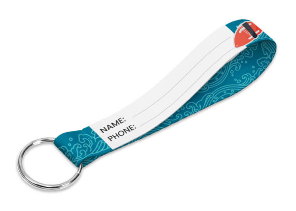 Blue and white rPET keychain with a writable area for name and phone number – ideal for bags, suitcases, or student use. AMGS Group.