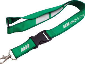 Double-layer lanyard in green with integrated quick-release buckle and safety breakaway, allowing fast key access and enhanced user protection. Offered by AMGS Group.